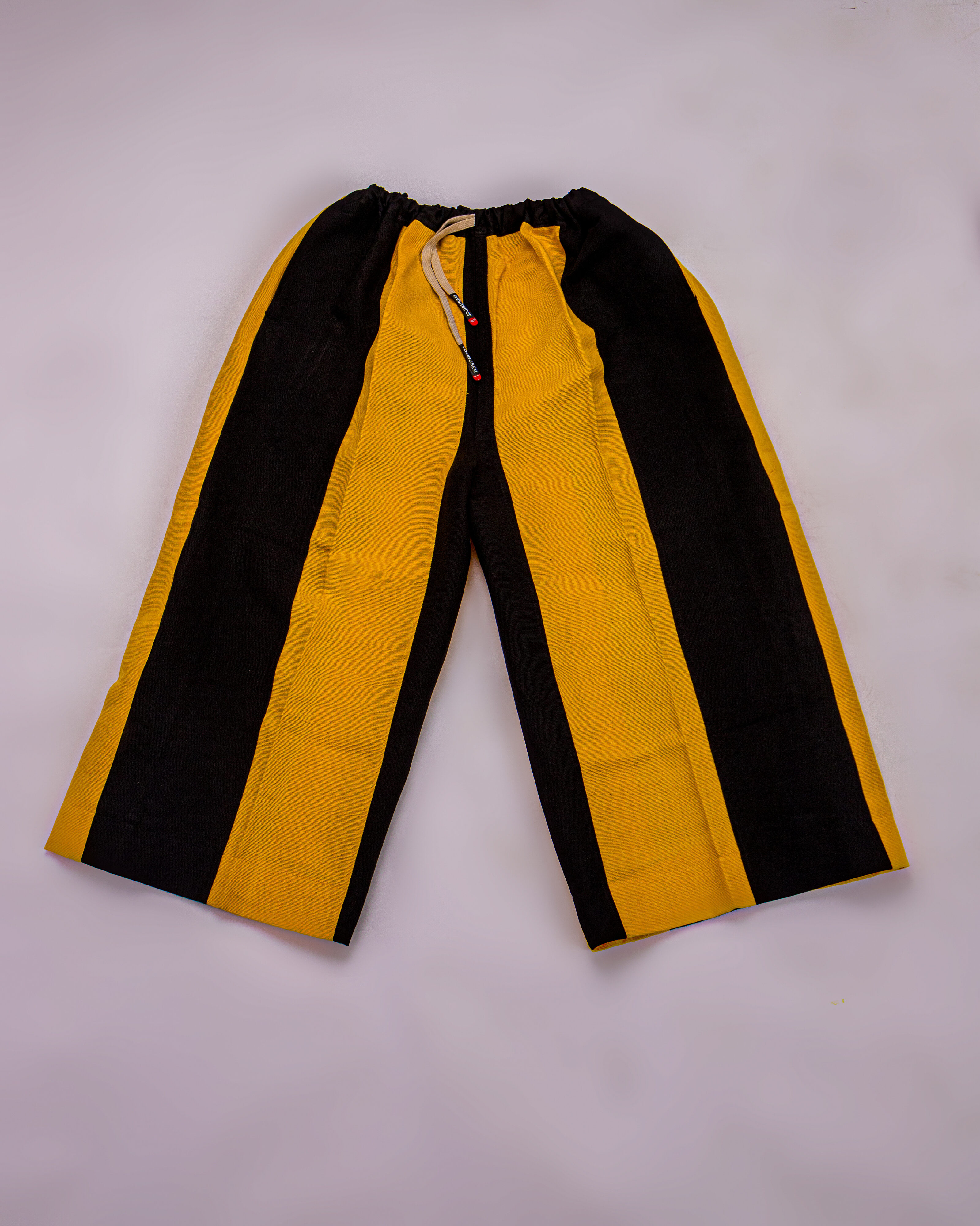 Kẹ̀mbẹ̀ Afẹ́ (Black & Yellow) - Image 2