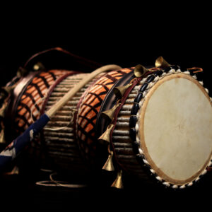 Ìyá ìlù dùndún (with saworo idẹ brass bells )